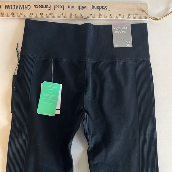 Black Ribbed Leggings - Picture 4 of 10